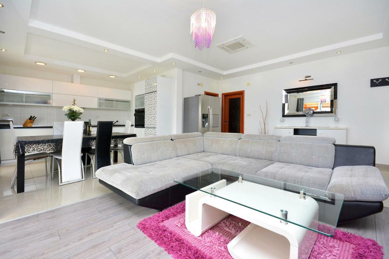 Beach Apartman Petra Podstrana Exterior foto