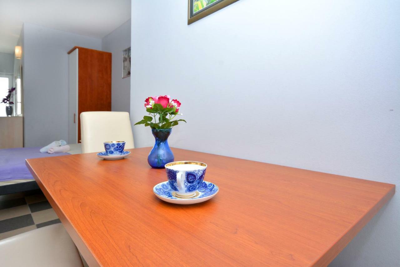 Beach Apartman Petra Podstrana Exterior foto